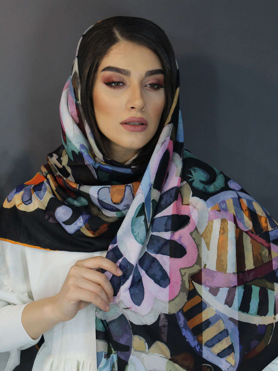 روسری عیدانه آبرنگی فروشگاه شال مادام بلا
