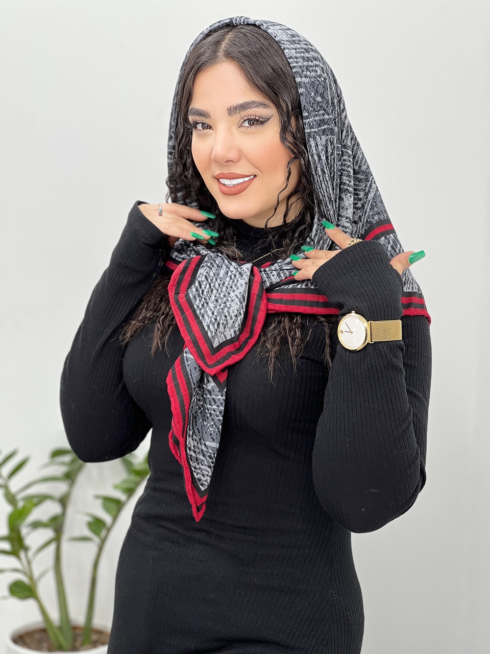 روسری چهارفصل طرحدار دخترانه مادام بلا