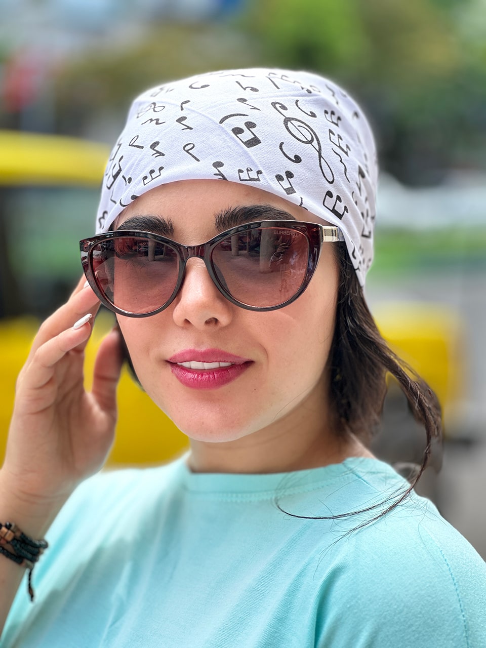 عینک زنانه طرح باربری فروشگاه مادام بلا