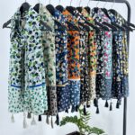 شال گلبرگ نخی بهاره مادام بلا