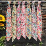 مینی اسکارف نخی طرحدار گل های بهاری