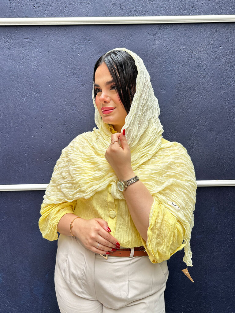 شال شکوفه حریر پاستیلی مادام بلا