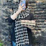 شال اشکال نخی طرحدار مادام بلا