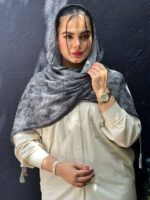 شال نخی منگوله دار پاپیونی مادام بلا رشت