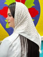 مینی اسکارف نخی طرح بابونه