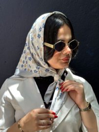 مینی اسکارف گلدار مادام بلا