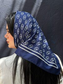 مینی اسکارف نخی کجرا مادام بلا