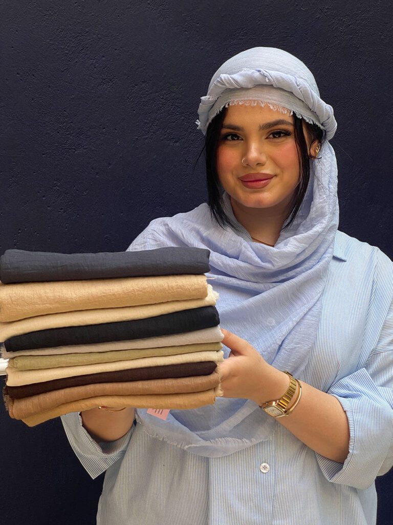 شال نخی تک رنگ
