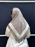 روسری ابریشم طرحدارمادام بلا