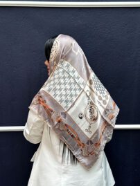 روسری ابریشم طرحدارمادام بلا