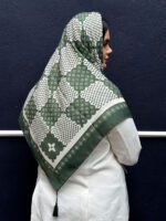 روسری نخی رنگی