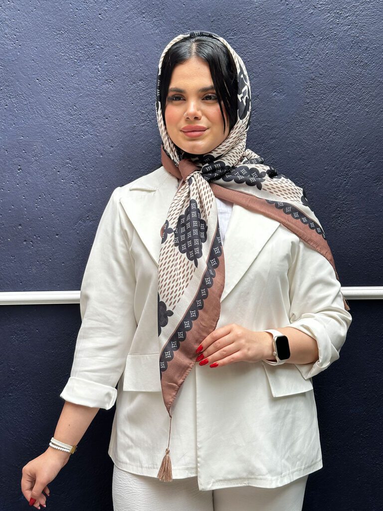 روسری نخی رنگی