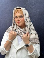 روسری گلدار نخی منگوله دار