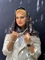 روسری گلدار نخی منگوله دار