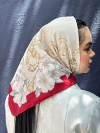 مینی اسکارف نخی کجراه