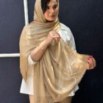 شال حریر میله ای دخترونه شال مادام بلا