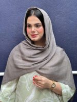 شال نخی تک رنگ زنانه نک مادام بلا
