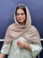 شال نخی تک رنگ زنانه نک مادام بلا