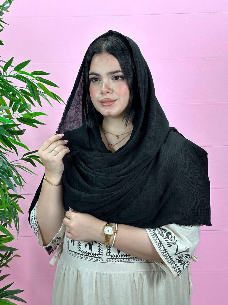 شال حاشیه ریش لعیا