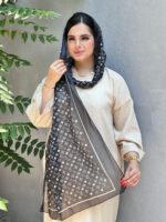 شال حریر طرحدار مشکی مادام بلا