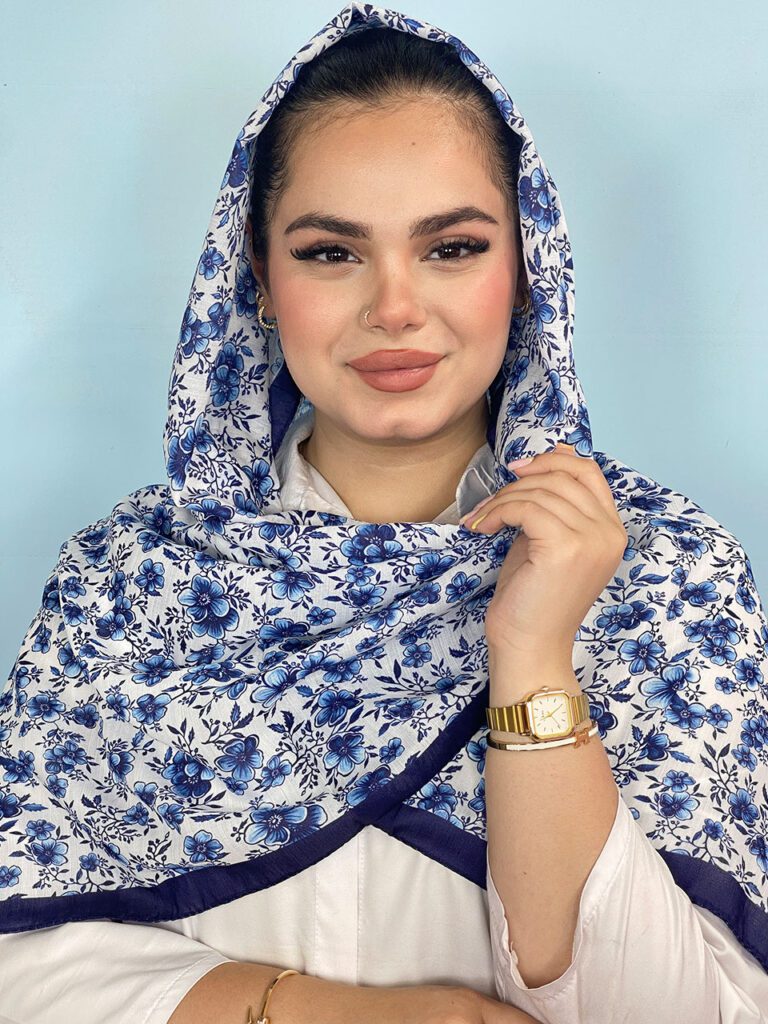 شال گلدار نخی طرحدار مادام بلا