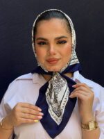 مینی اسکارف نخی کجراه