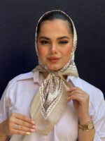 مینی اسکارف نخی کجراه