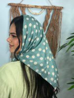مینی اسکارف نخی طرحدار بابونه