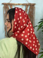 مینی اسکارف نخی طرحدار بابونه