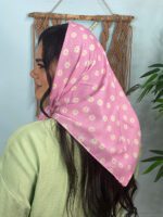 مینی اسکارف نخی طرحدار بابونه