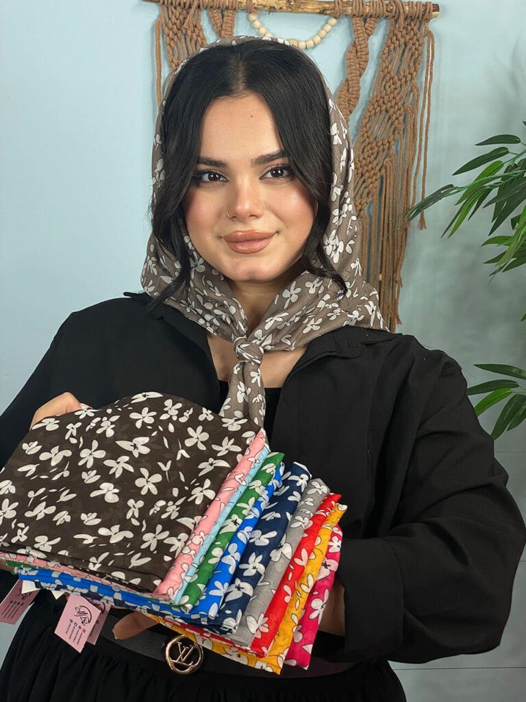 مینی اسکارف نخی طرحدار