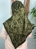 روسری نخی طرحدار سنتی مادام بلا