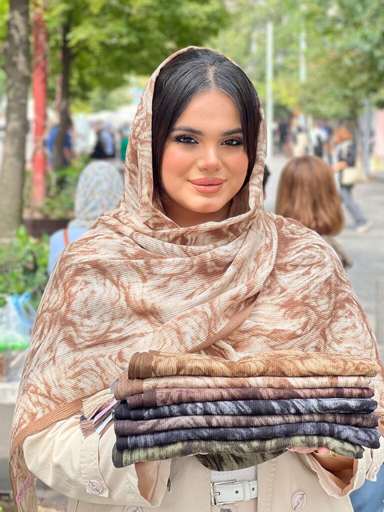 شال آبرنگی نخی پلیسه مادام بلا