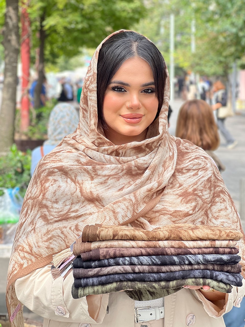 شال آبرنگی نخی پلیسه مادام بلا