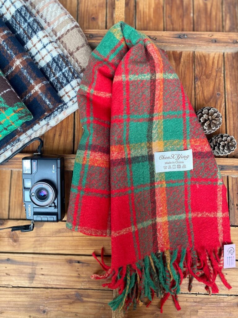 بیگ اسکارف موهر وارداتی چهارخونه مادام بلا