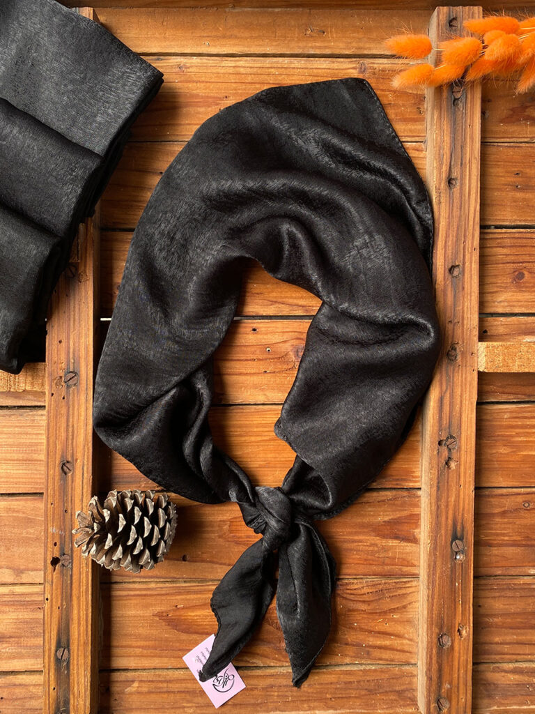 مینی اسکارف مشکی کوپرا