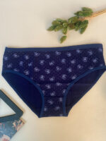 شورت سرمه ای نخی مادام بلا