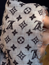 شال نخی لویی ویتون مادام بلا