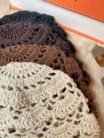 کلاه مکرومه دست بافت خاتون