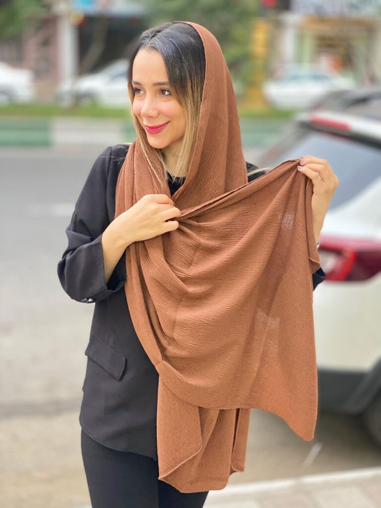 شال نخی برشکا تک رنگ