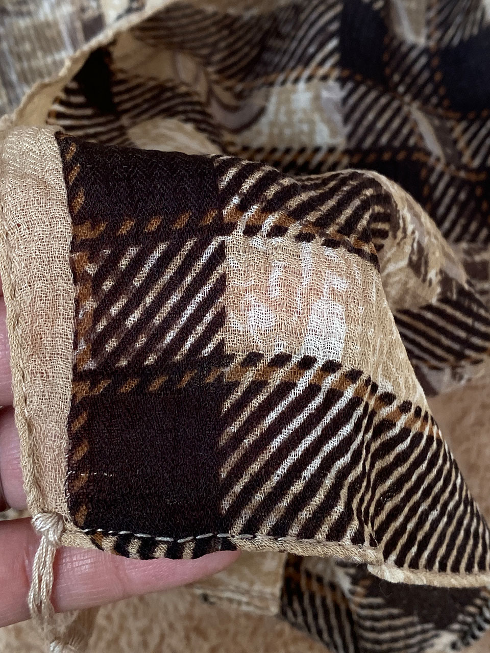 شال پاییزه طرحدار برشکا