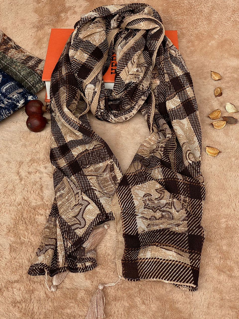 شال پاییزه طرحدار برشکا