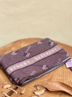 شال قهوه ای مارک برشکا