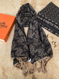 بیگ اسکارف طرحدار ضخیم فروشگاه مادام بلا