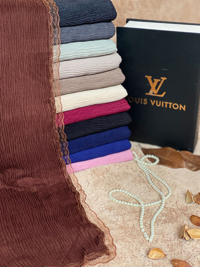 شال برشکا پلیسه ریز شال مادام بلا