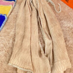 شال پلیسه دور بافت