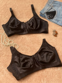 سوتین مشکی زنانه