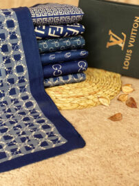 شال موهر مخمل سرمه ای