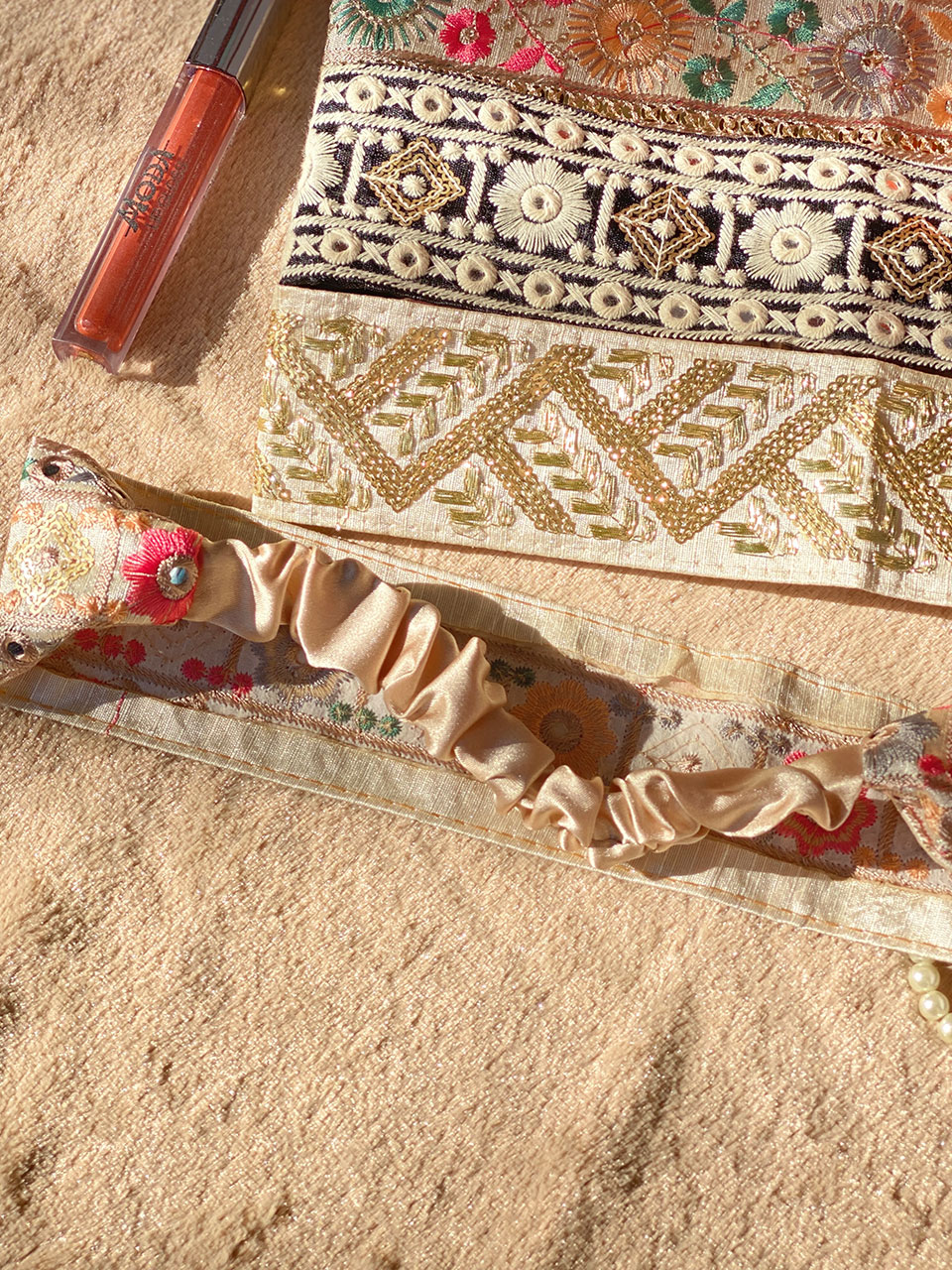 هدبند سوزن دوزی