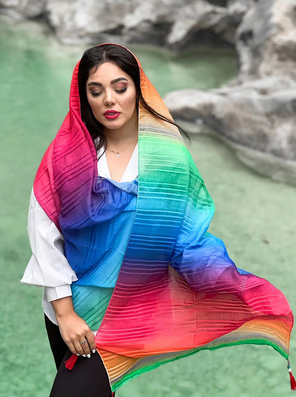 شال آبرنگی رنگین کمان دخترونه مادام بلا